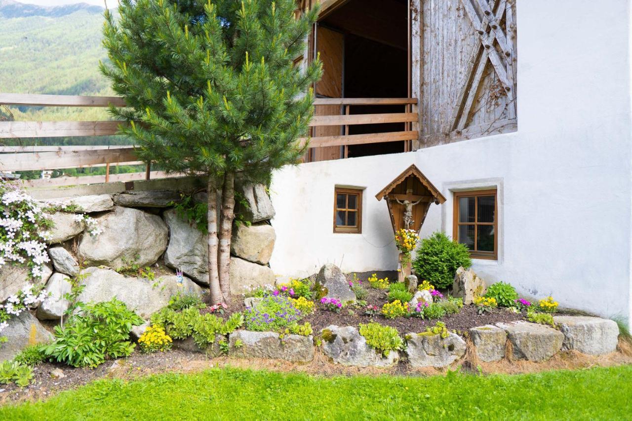 Anewandterhof Apartman Brunico Kültér fotó