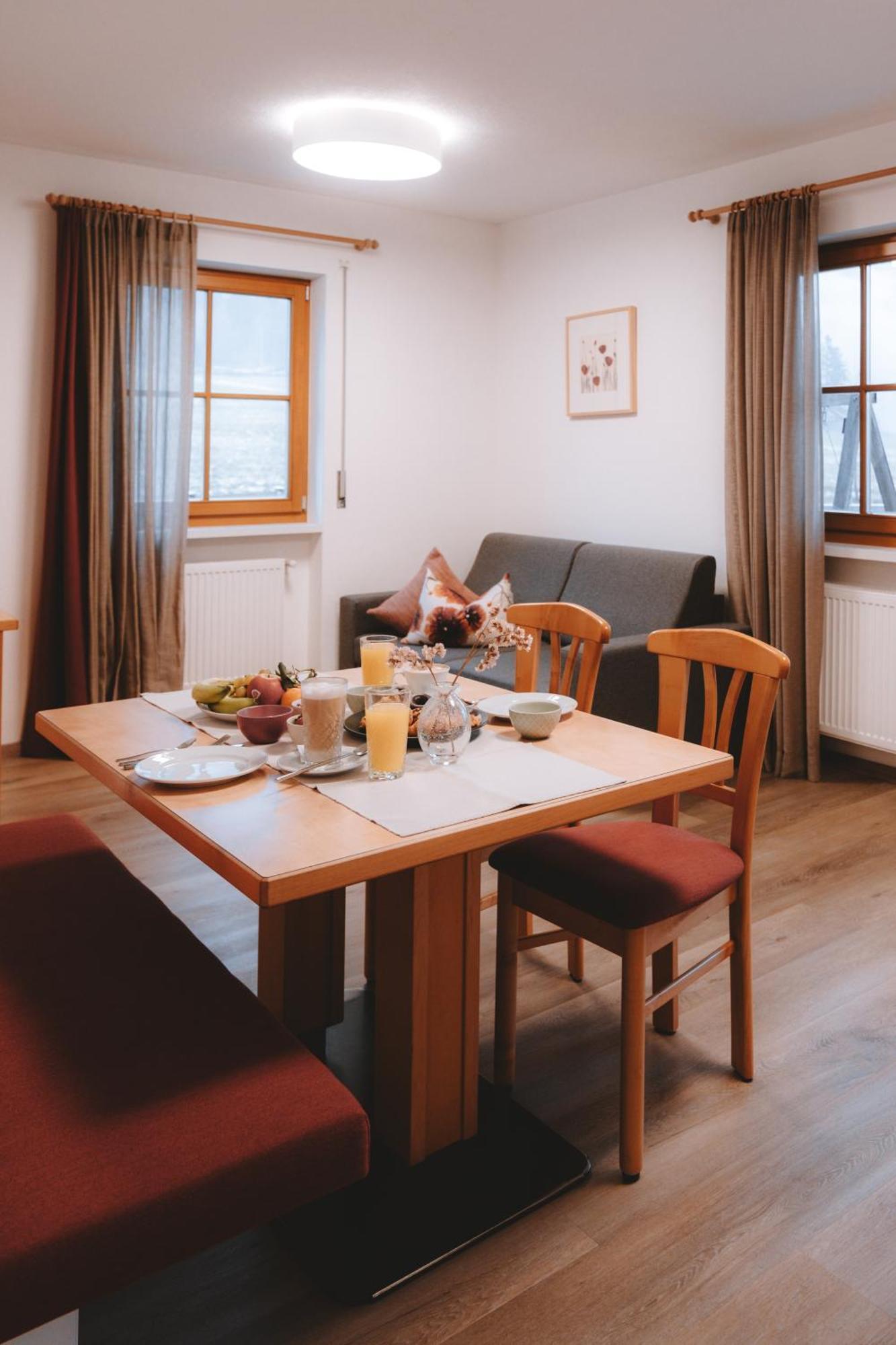 Anewandterhof Apartman Brunico Kültér fotó