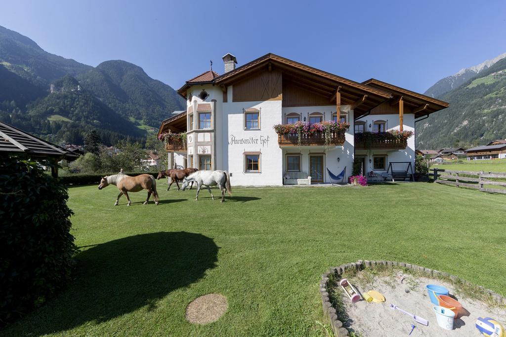 Anewandterhof Apartman Brunico Szoba fotó