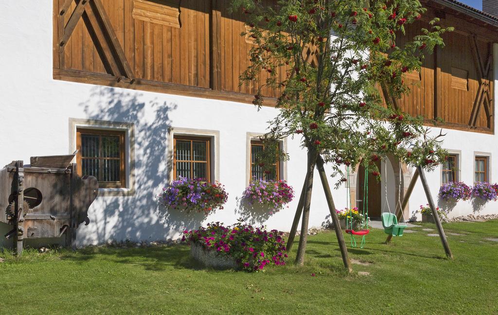 Anewandterhof Apartman Brunico Szoba fotó